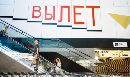Россияне стали чаще оформлять страховки для поездок в майские праздники в Европу