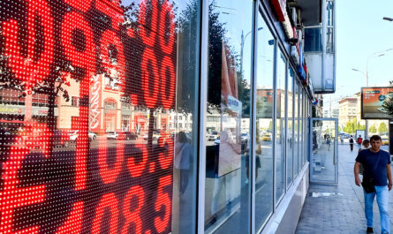 Стало известно, когда доллар снова будет стоить больше 100 рублей