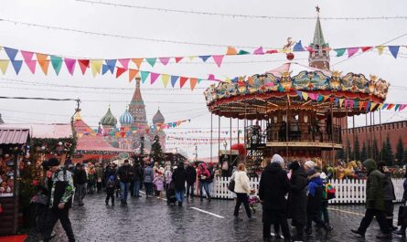 Россияне назвали топ-5 городов для встречи Нового года