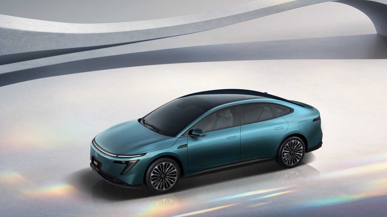Nissan показал первый электрокар на китайской платформе1