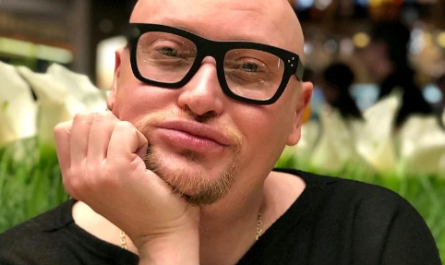 Шура хочет сделать фит с Валей Карнавал после ссоры