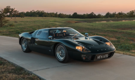 С молотка уйдёт первый дорожный Ford GT40