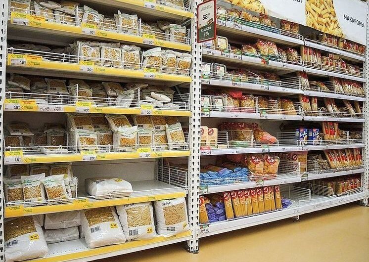 В Госдуме назвали условие для появления полок с бесплатной едой в магазинах