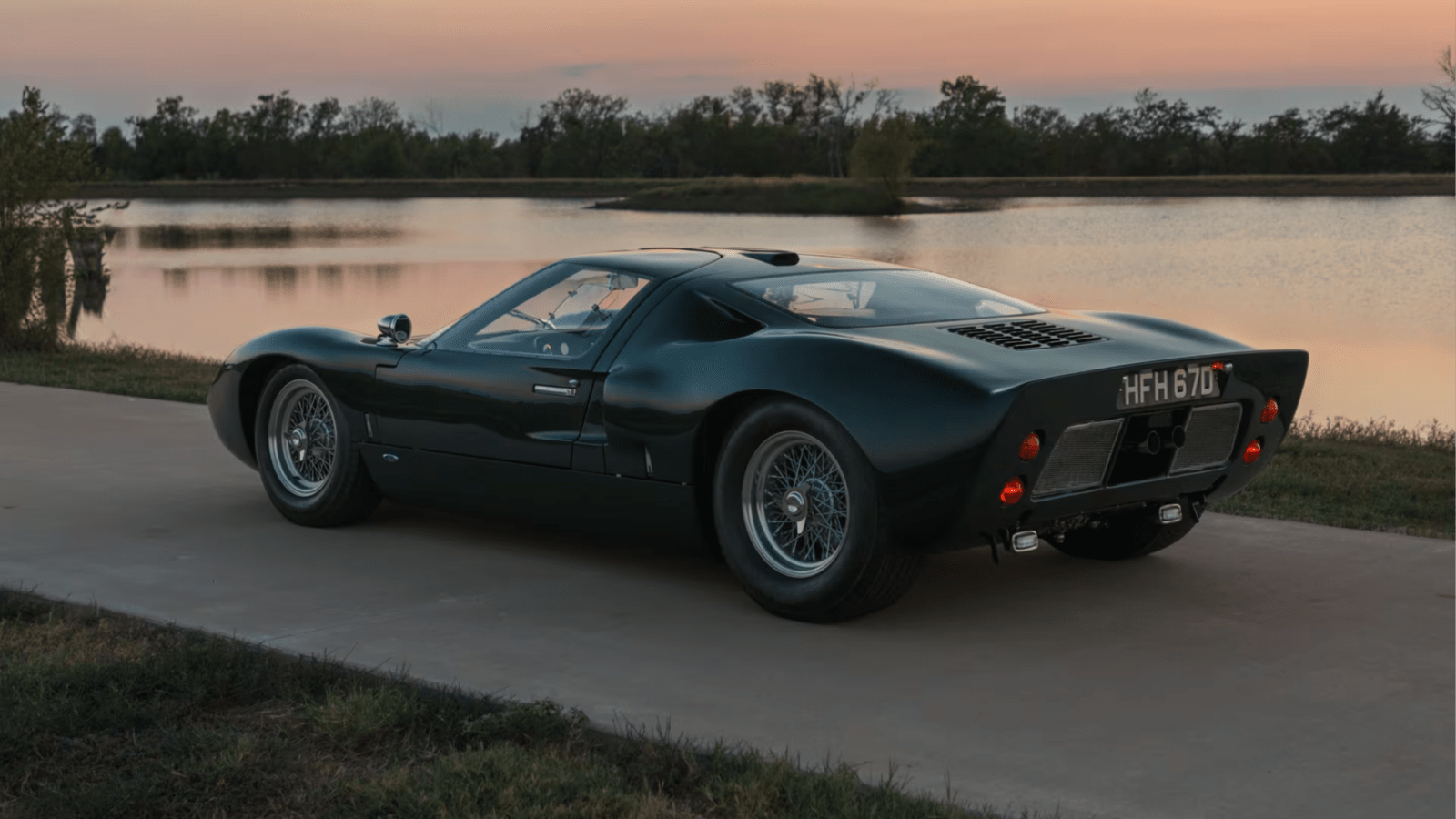 С молотка уйдёт первый дорожный Ford GT401