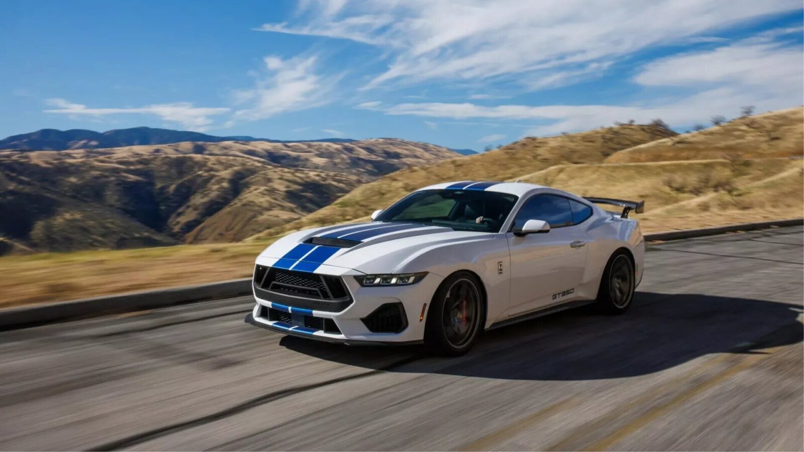 Представлен новый Shelby GT350 с моторами мощнее 830 лошадиных сил0