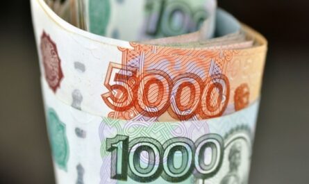 В РФ просрочка по кредитным картам приблизилась к полутриллиону рублей