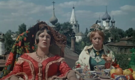 Тест: отгадайте фильмы СССР по кадру с куполами храмов и церквей