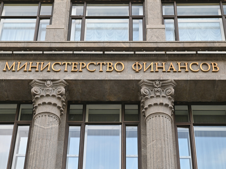 Власти повысят НДС, страховые взносы, откажутся от льгот МСП и снизят порог по «упрощенке»