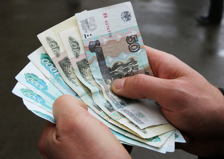 Детишкам — мелочишко: в России хотят установить минимальный размер алиментов