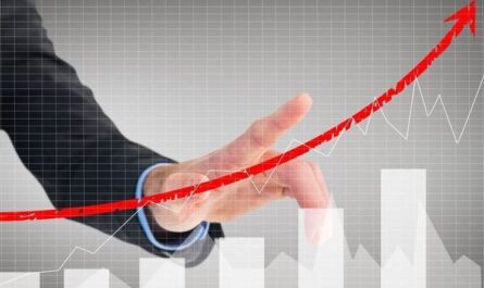 Рост ВВП составил по итогам 10 месяцев 2025 года 1%: уйдет ли экономика в минус