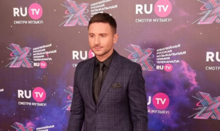 Скандал на федеральном ТВ: Лазарев жестко осадил дерзких музыкантов, заступившись за честь Надежды Бабкиной