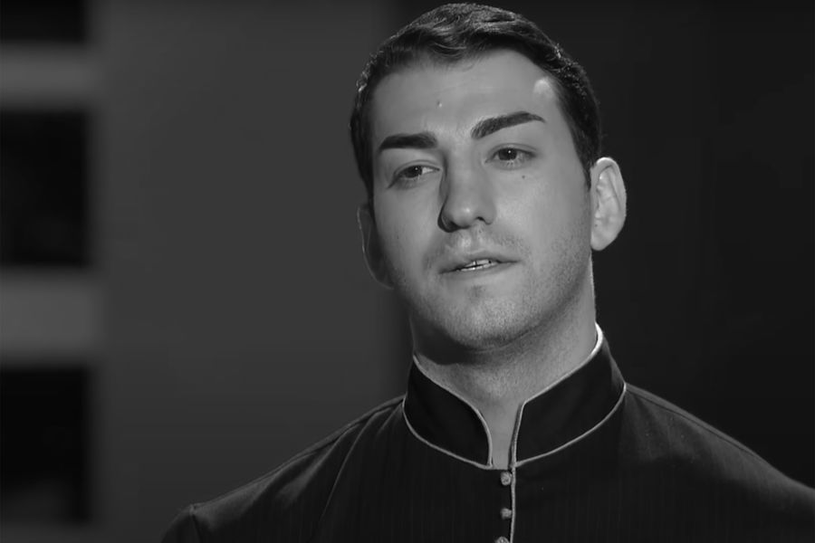 Суицид, остановка сердца и попадание под поезд: трагедии участников шоу «Голос»